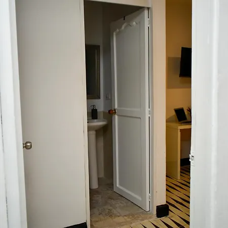 Hostel Old Town - *