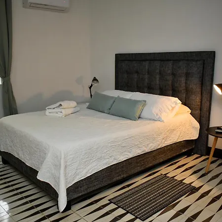 Old Town - Hostal Cartagena